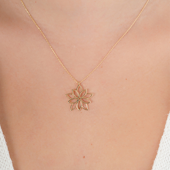 Altın Lotus Kolye