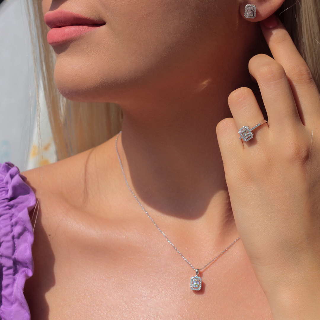 0.30 Ct. Pırlanta Baget Yüzük