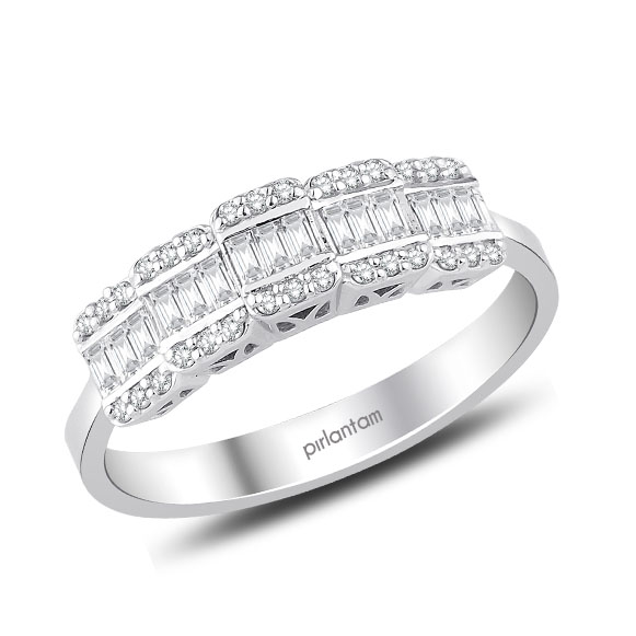 0.28 ct Pırlanta Baget Yüzük