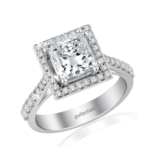 2.45 ct GIA Sertifikalı Prenses kesim Tektaş Yüzük