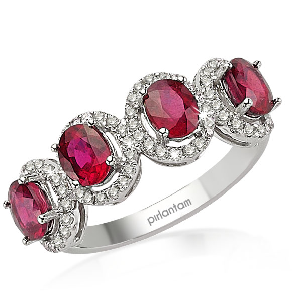 3.16 ct. Pırlanta Yakut Yüzük