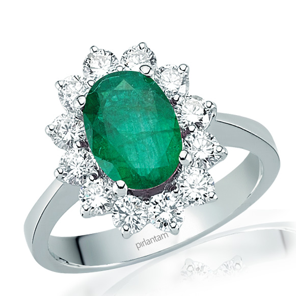 1.77 ct. Pırlanta Zümrüt  Yüzük