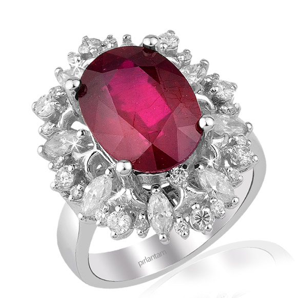 7.65 ct Yakut Yüzük