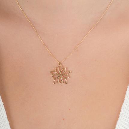 Altın Lotus Kolye