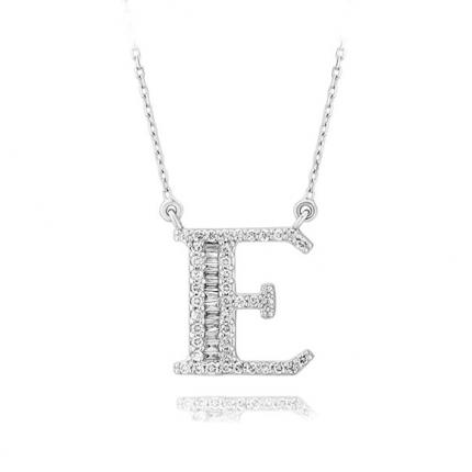 0.30 Ct Pırlanta Harf Baget Kolye