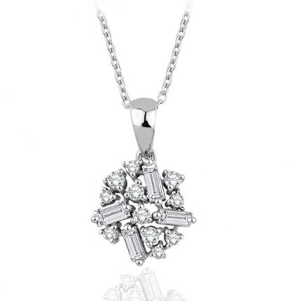0.23 ct Baget Pırlanta Kolye