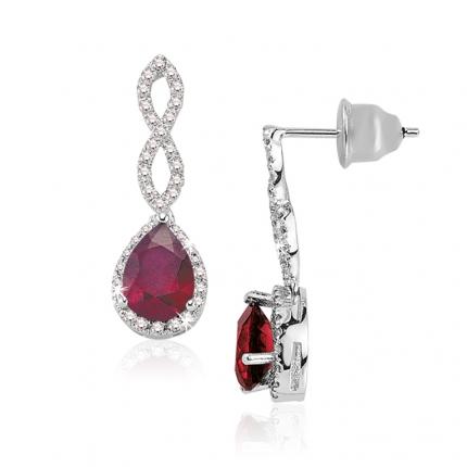 3.45 ct. Pırlanta Yakut Küpe