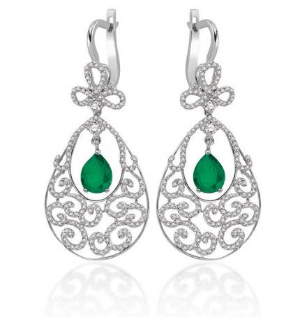 3.71 ct. Pırlanta Zümrüt Küpe
